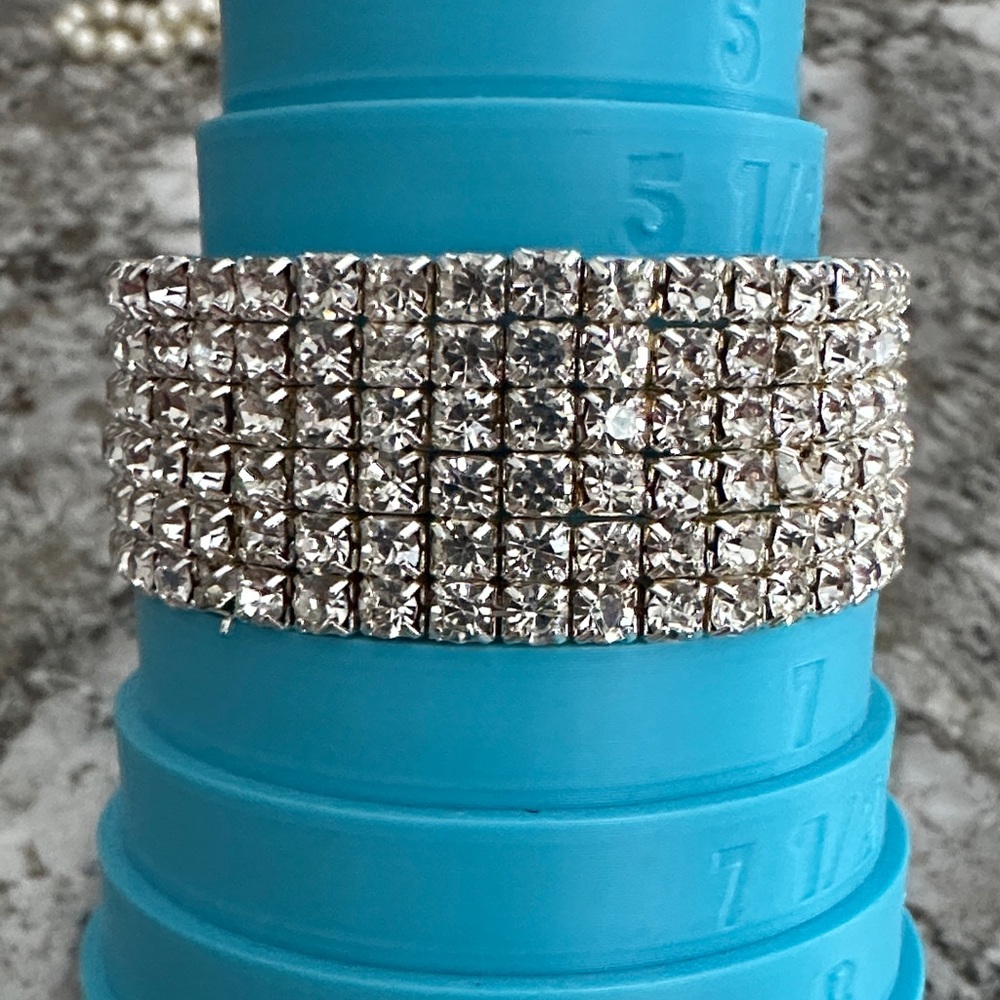 👑Sparkling Silver Rhinestone Bracelet